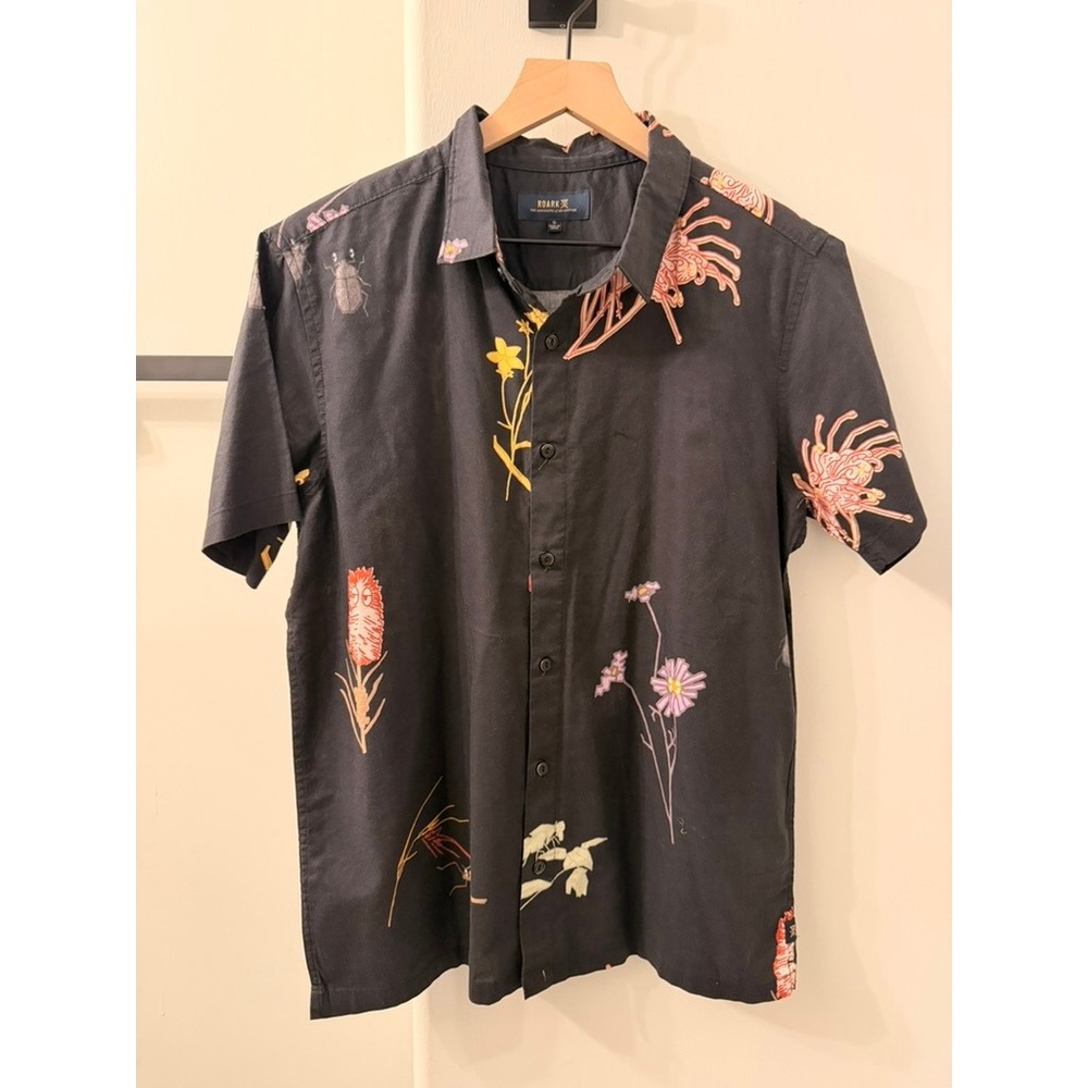 Roark Short Sleeve Button Up Mens Small Black Botanical Insect Print Shirt